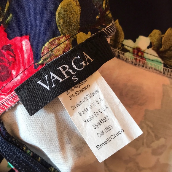 Varga Endless Floral Marilyn dress pinup retro fun - Picture 8 of 8